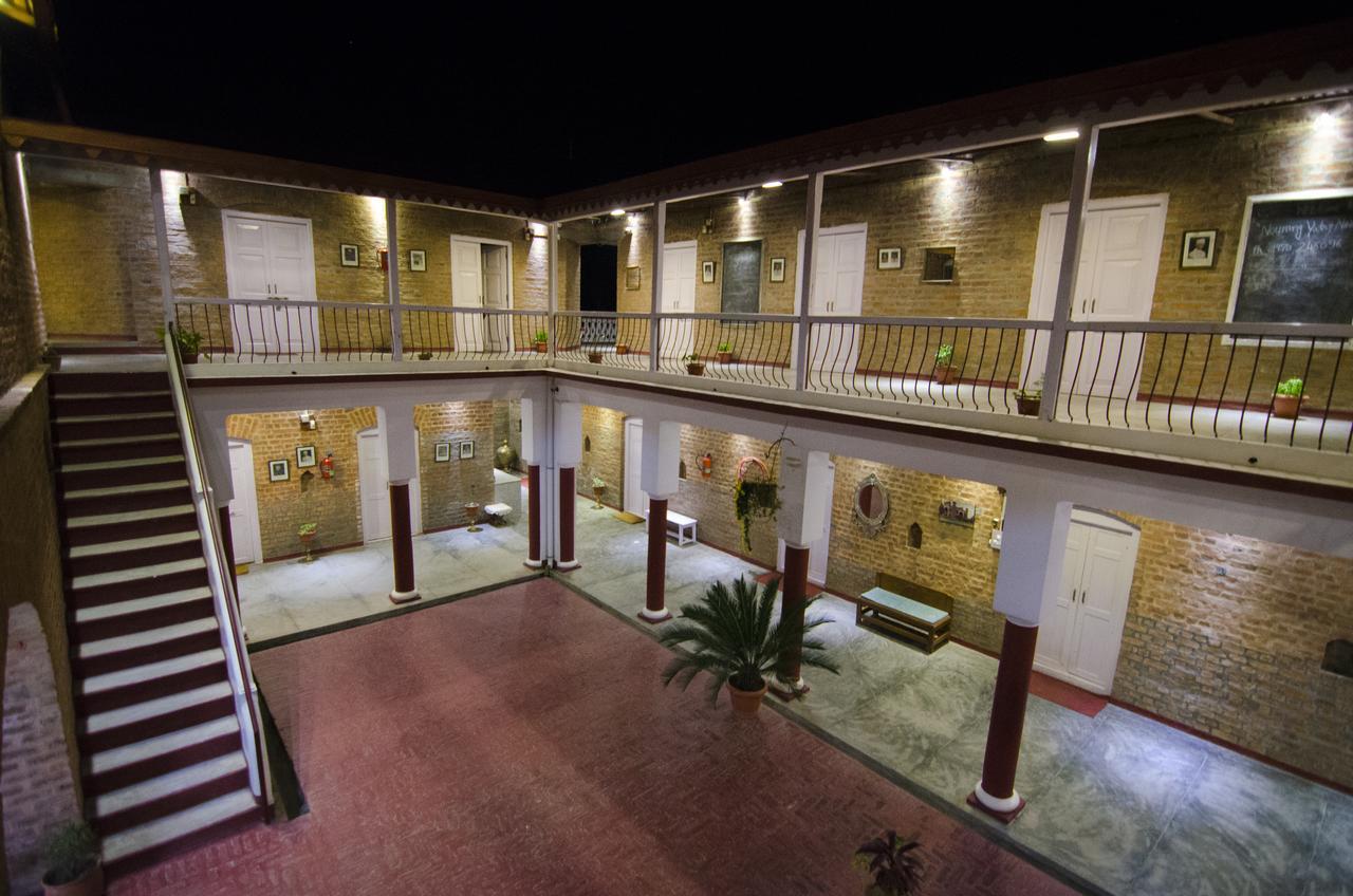 Naurang Yatri Niwas Hotel Garli Ngoại thất bức ảnh